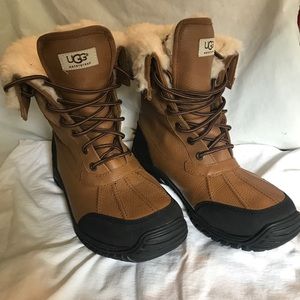 New Men’s Ugg Butte boots size 11